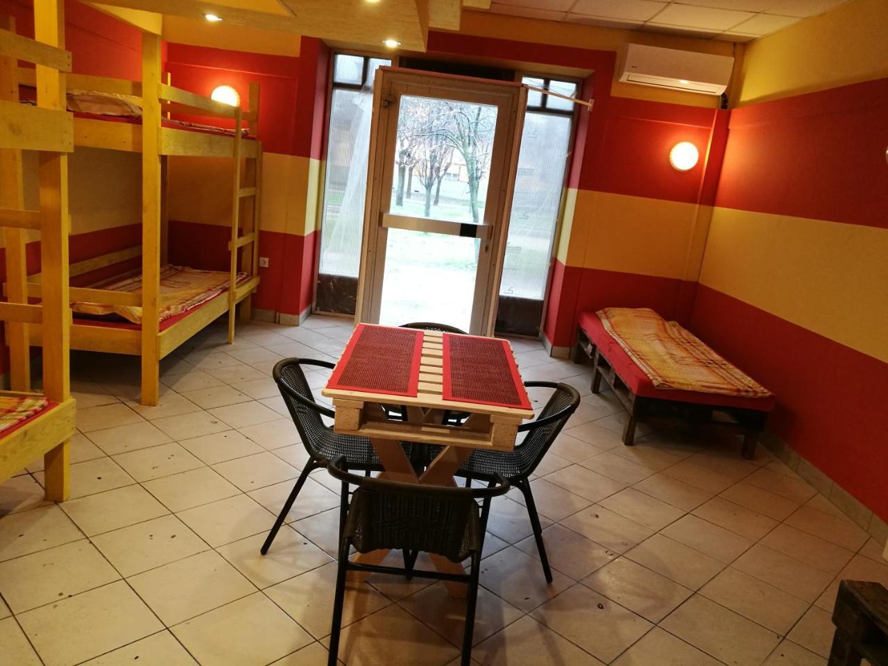 Hostel Horgos Centar Ngoại thất bức ảnh